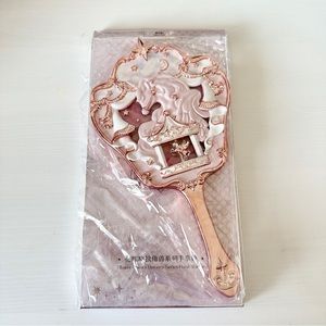 NEW.mirror by Flower Knows